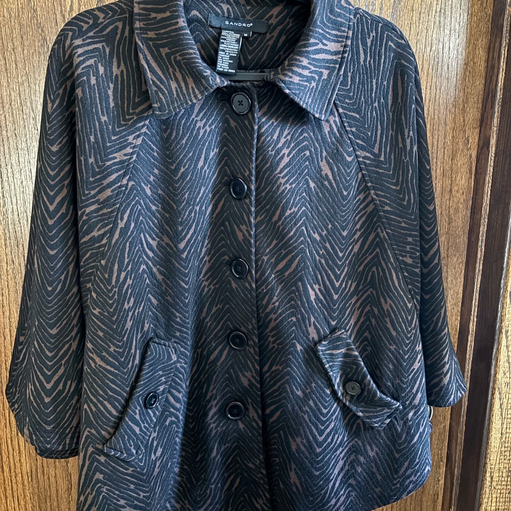 EUC CHARMING SANDRO Animal Print Cape US M